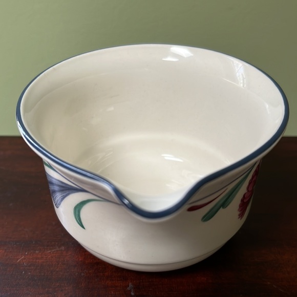 Lenox Poppies on Blue Creamer and Fruit Dessert Sauce Bowl - Picture 6 of 16